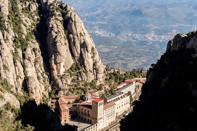 Montserrat Monastery Visit and Lunch at Farmhouse From Barcelona - Reviews