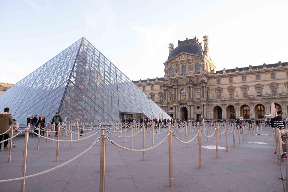 Paris: Louvre Museum Mona Lisa First Viewing Semi-Private - Highlights
