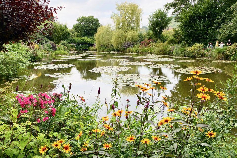 Private Giverny Half-Day Trip From Paris by Mercedes - Experience Highlights