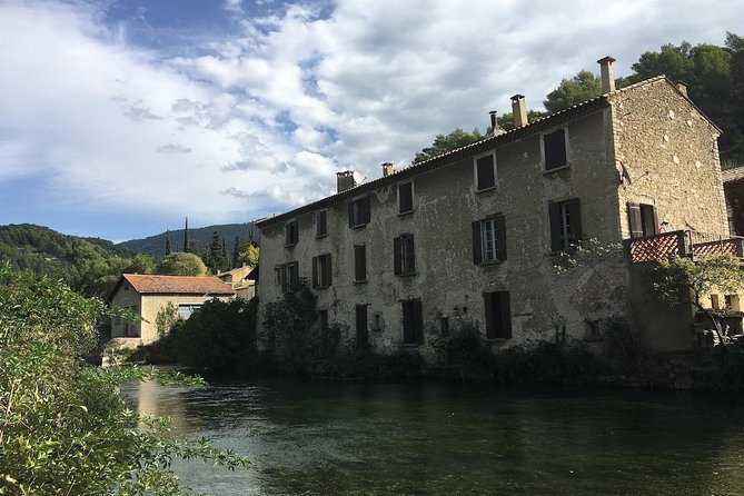 Provence: Villages of the Luberon Full-Day Small-Group Tour  - Aix-en-Provence - Meeting Point and Schedule