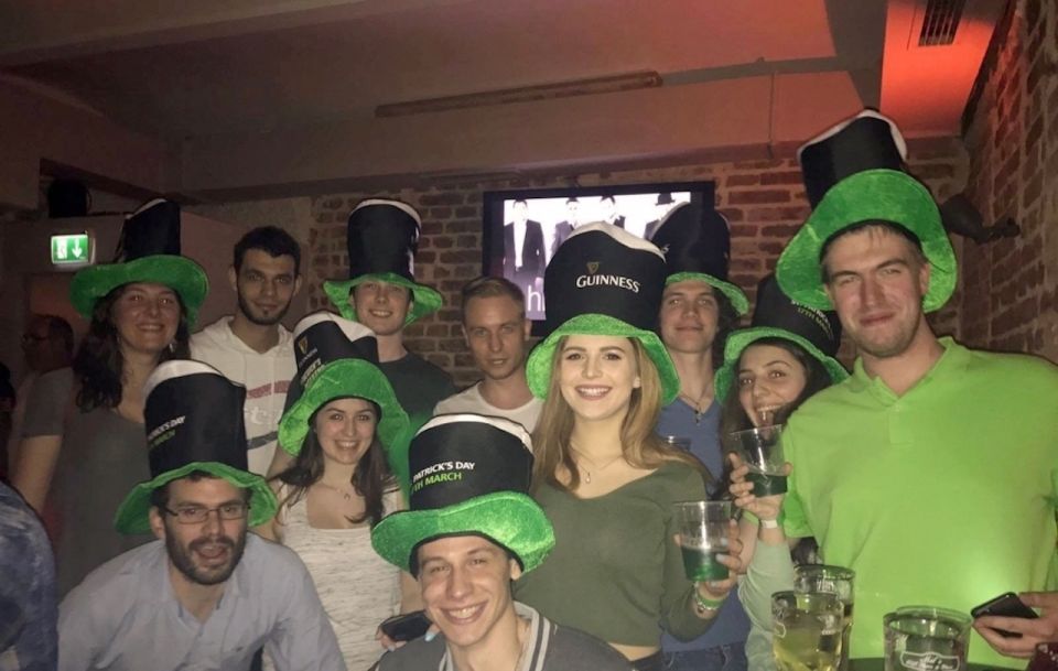 Pub Crawl Vienna - Activity Experience Highlights