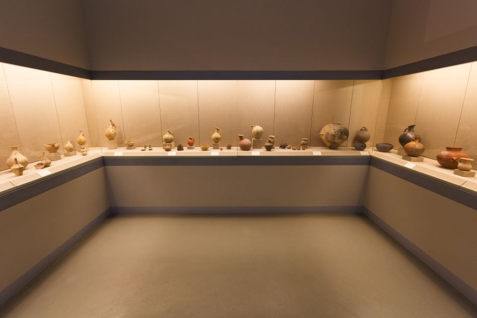 Santorini History & Archeology Tour - Tour Experience