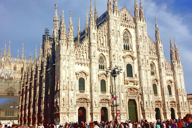 Skip the Line: Milan Duomo Guided Tour & Hop on Hop off Optional - Reviews