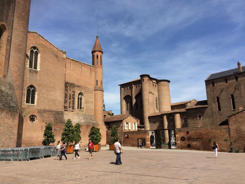 The Two Beautiful Cities of Albi and Cordes Sur Ciel - Cordes Sur Ciels Medieval Charm