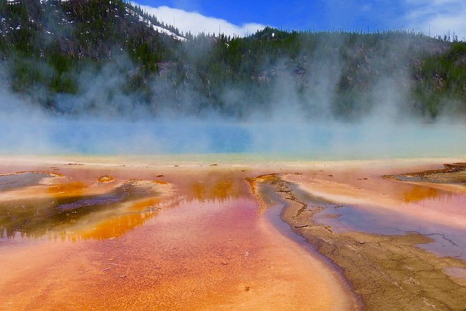 2-Day Yellowstone National Park Upper and Lower Loop Exploration - Scenic Delights