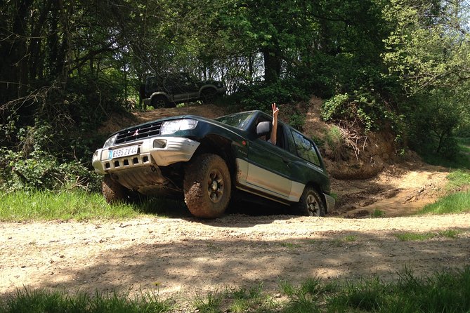 4x4 Crossing in a Private Estate in Pays De Loire - Booking and Reservations