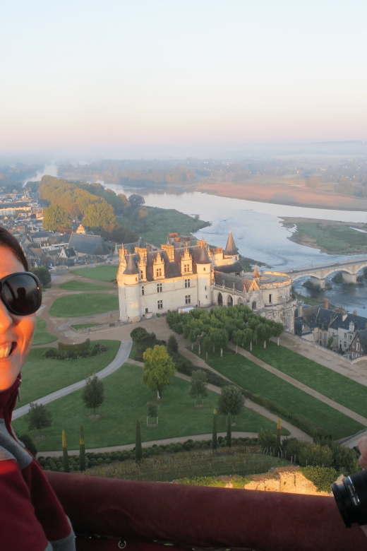 Amboise Hot-Air Balloon VIP for 5 Over the Loire Valley - Common questions