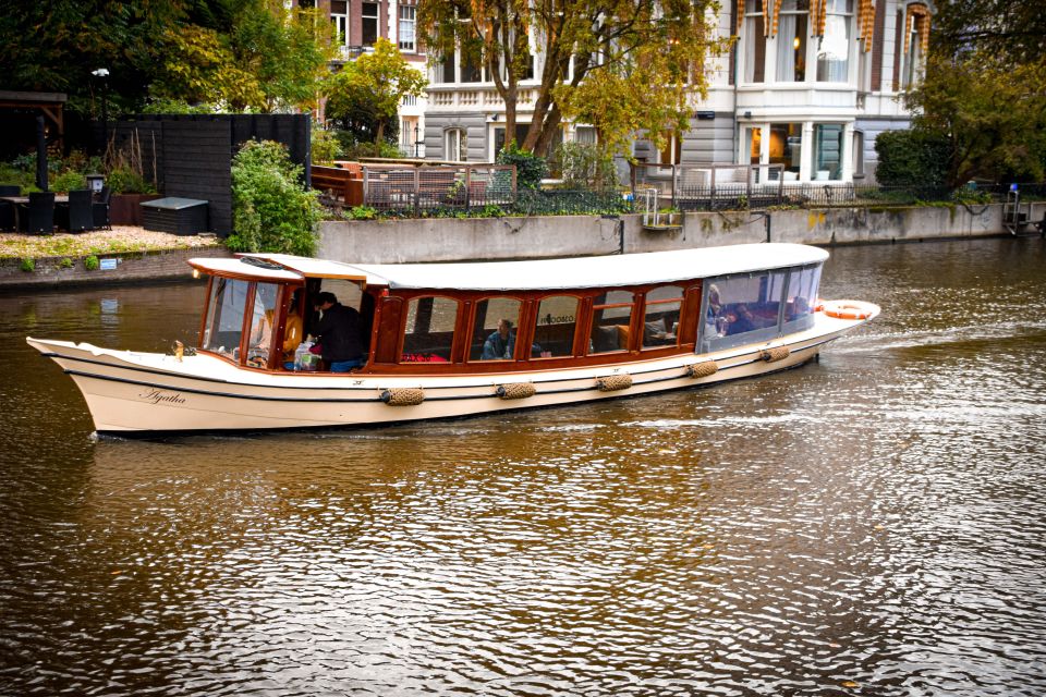 Amsterdam: Canal Cruise With Drinks and Bites - Customer Reviews