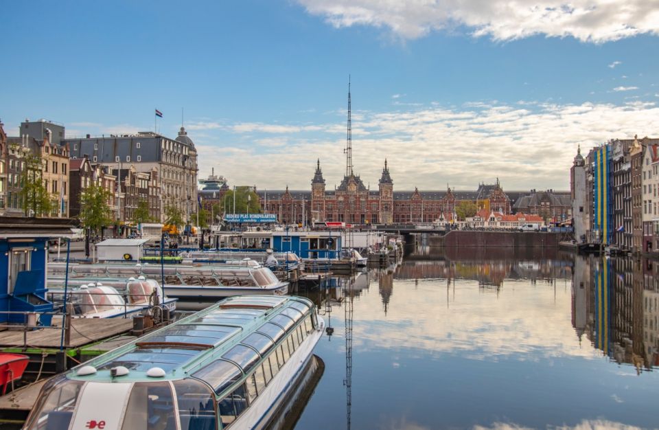 Amsterdam: Capture the Most Photogenic Spots With a Local - Payment and Location Details