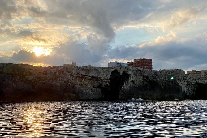 Boat Tour Ortigia, Sea Caves and Pillirina 2h - Tour Highlights
