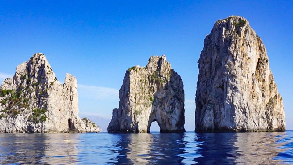 CAPRI AND BLUE GROTTO: TOUR WITH ALLEGRA21 - Activity Features