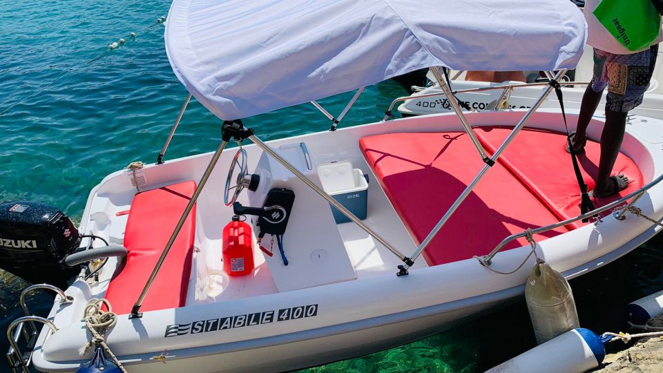 Discover the Ibiza Beaches on a Boat Without License 8H - North and South Routes