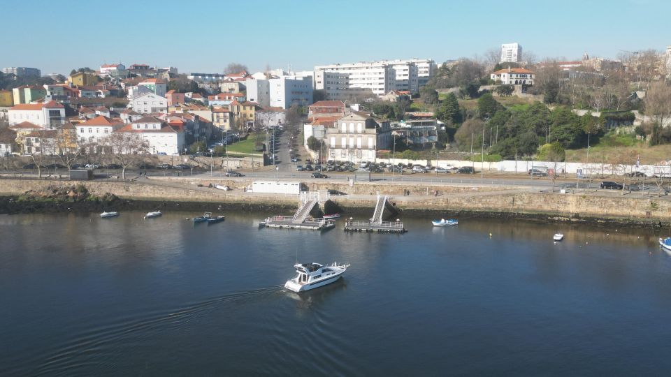 Douro Yacht Tour - Inclusions