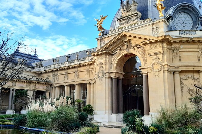 Drawing Workshop/Creative Notebook During a Walk From the Invalides to the Petit Palais - Cancellation Policy Details