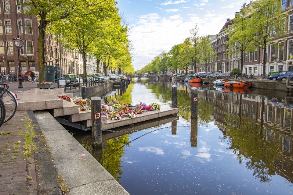 Express Walk of Amsterdam With a Local - Inclusions