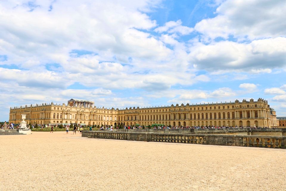 From Paris: Versailles Guided Tour With Skip-The-Line Ticket - Meeting Point