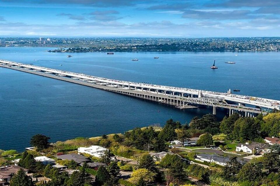 From Seattle: 5-hour Seattle and Suburbs Attractions Tour - Detailed Location Experiences