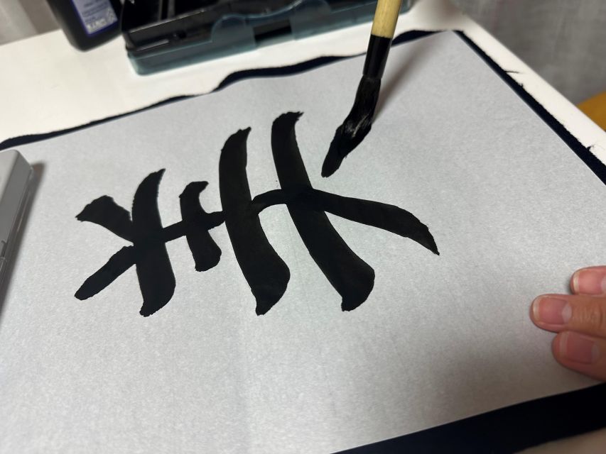 Fukuoka Japanese Calligraphy Experience - Common questions