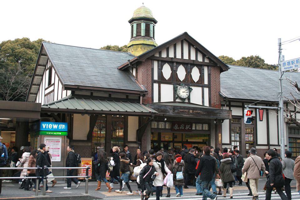 Harajuku: Audio Guide Tour of Takeshita Street - Location Insights