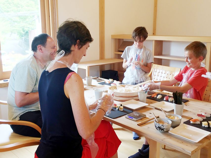 Kyoto: Authentic Sushi Making Cooking Lesson - Detailed Description