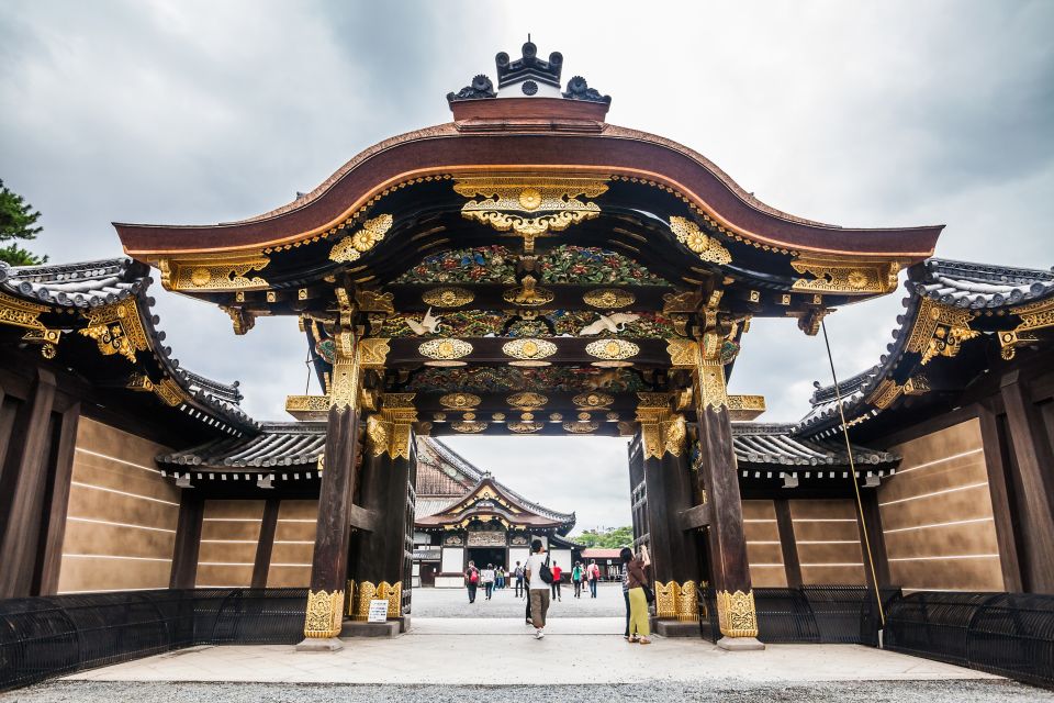 Kyoto: Imperial Palace & Nijo Castle Guided Walking Tour - Full Description