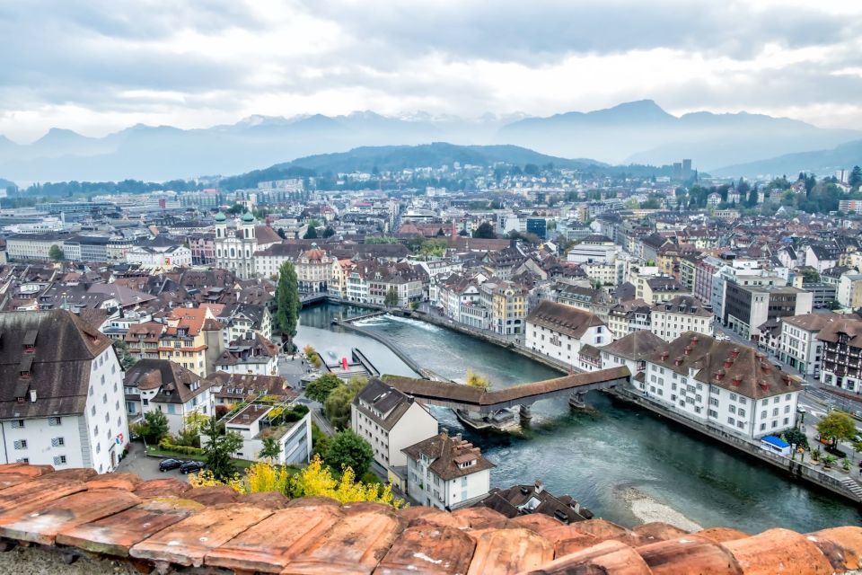 Luzern Elegance: Private City Walk and Panoramic Lake Cruise - Skip-the-Line Convenience