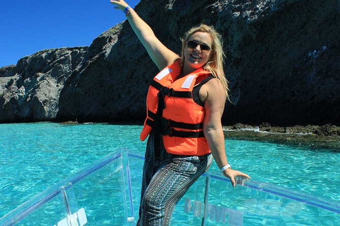 Must-Do Tour to the Arch in the Bay in the Only Clear Boat CABO - Host Responses