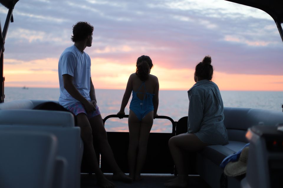 Naples: Sunset Boat Tour With Snacks and Drinks - Important Information