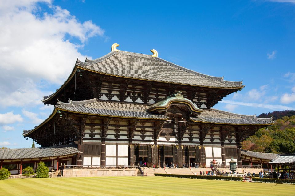 Nara: Audio Guide Delve Into Todai-Ji & Kasuga Taisha - Tips for Maximizing Your Audio Guide Experience