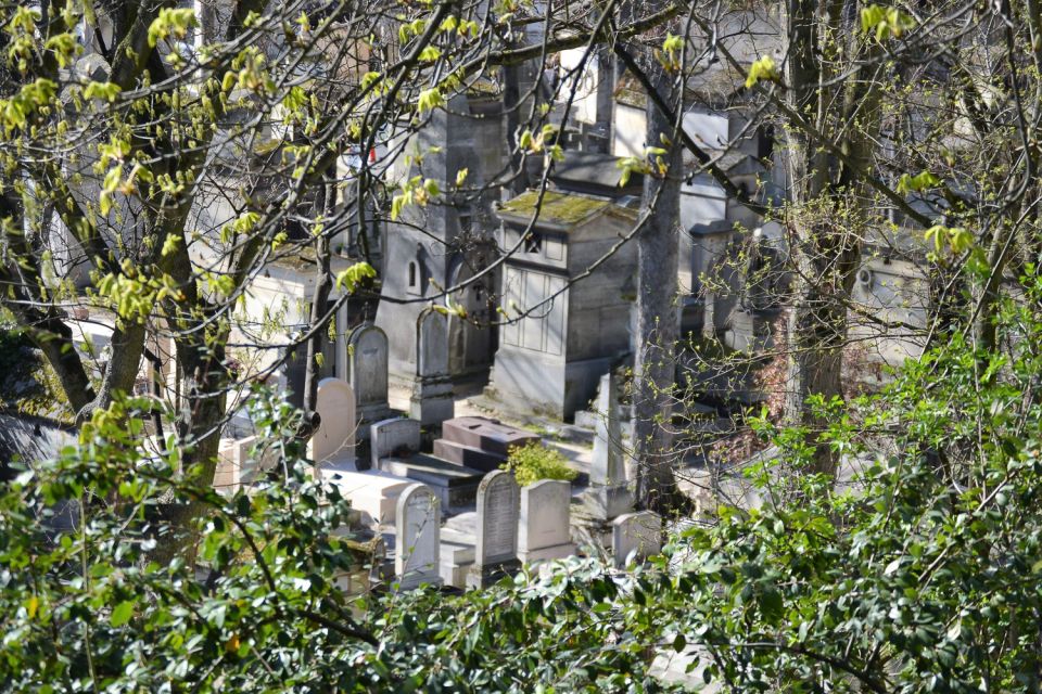 Paris: Explore Pere Lachaise Cemetery With a Guide - Highlights