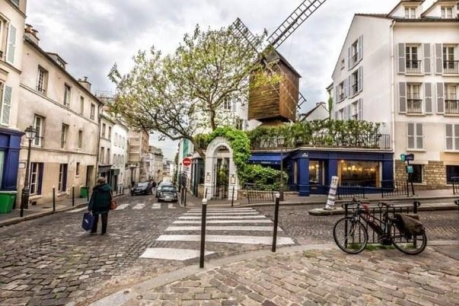 Paris Montmartre Private Walking Tour With Sacre Coeur - Customer Reviews
