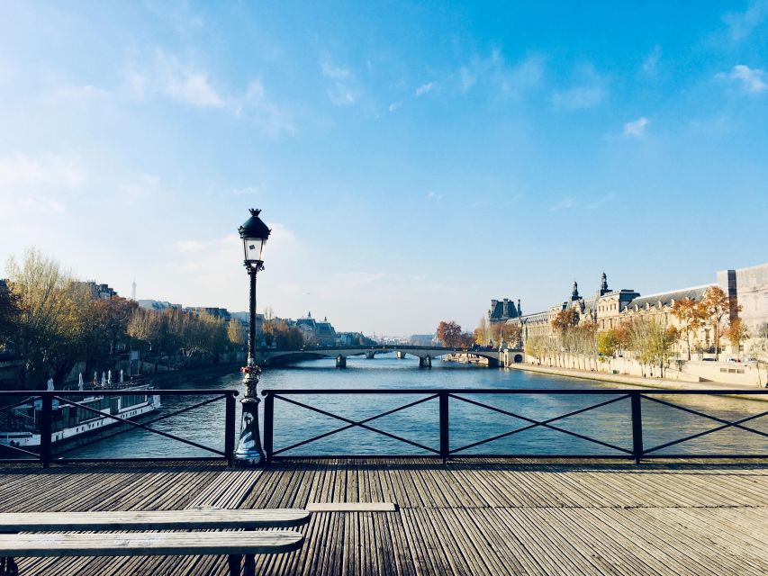Paris: Seine River Walking Tour With Optional Musée Dorsay - Tour Description