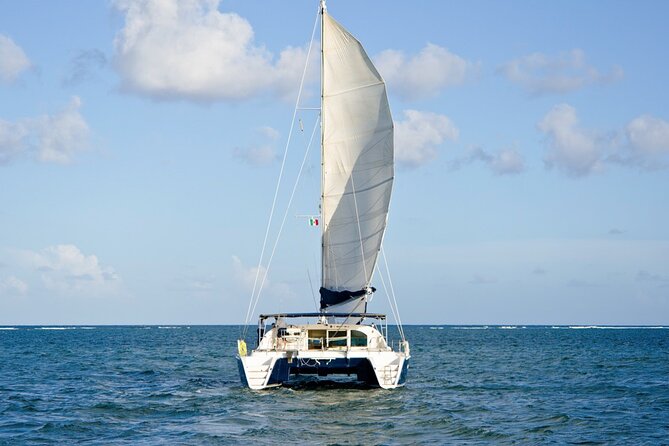 Puerto Morelos Catamaran Secret Sandbar Sail With Lunch and Drinks - Activities, Food, and Overall Impressions