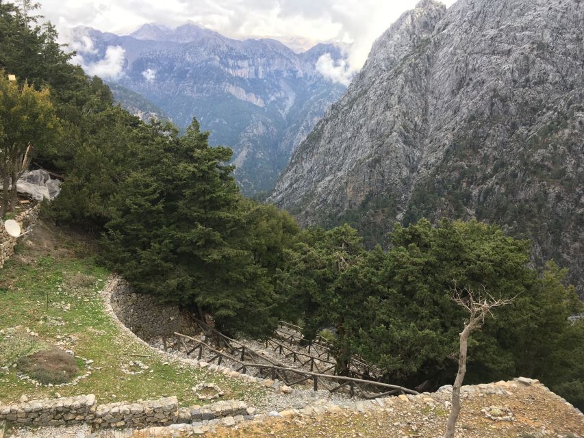 Samaria Gorge: Private Transfer Tour - Exclusions and Restrictions