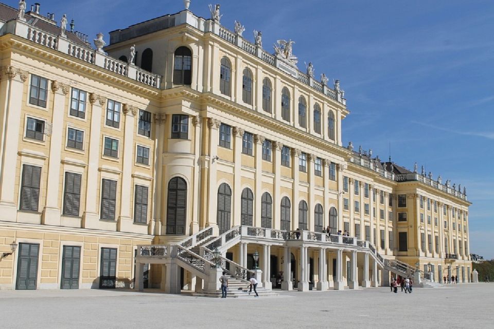 Schönbrunn Grand Tour : Private Skip-the-Line Walking Tour - Historical Insights and Artwork Admiration