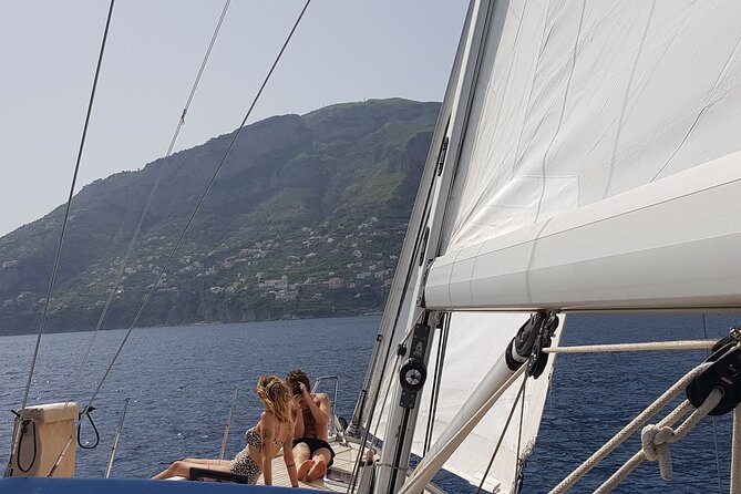 Small Group Sailing Tour in Amalfi Coast With Aperitif - Traveler Reviews and Recommendations