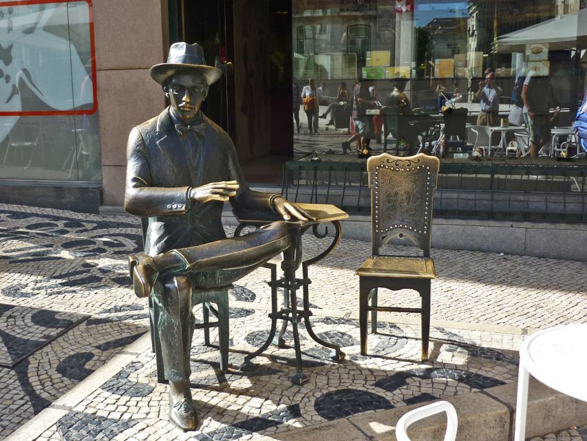 The 7 Hills of Lisbon Tuktuk Tour (Old Town&Chiado) - Bairro Alto District