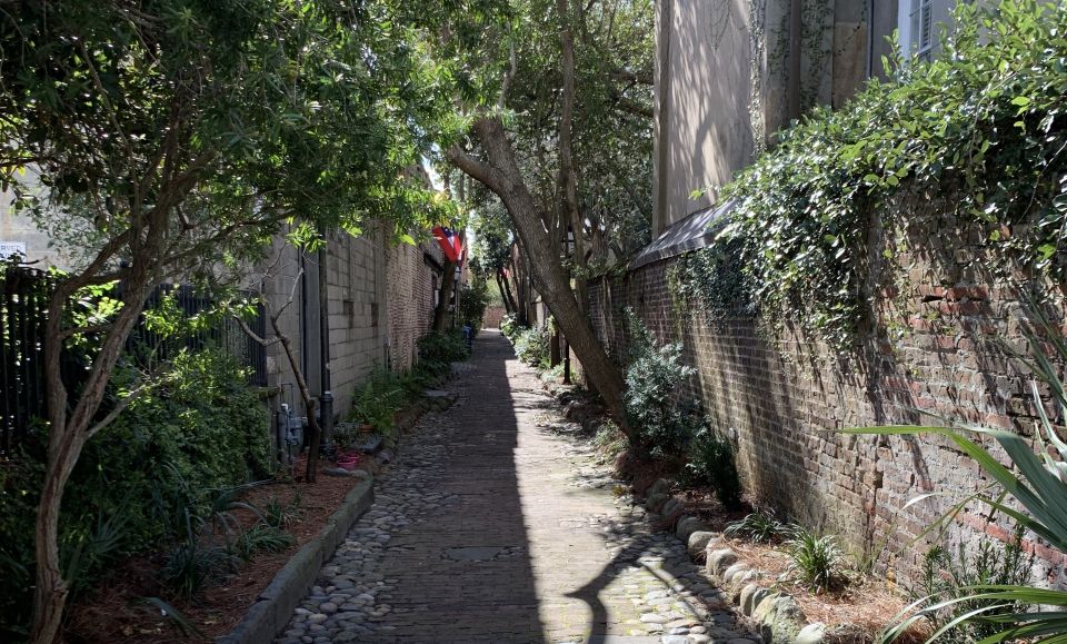 The French Quarter: GPS Guided Walking Tour With Audio Guide - Activities Included