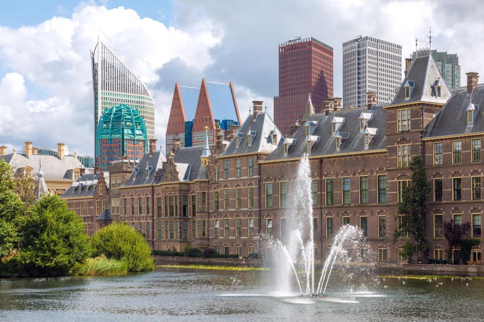 The Hague: Express Walk With a Local in 60 Minutes - Booking Flexibility