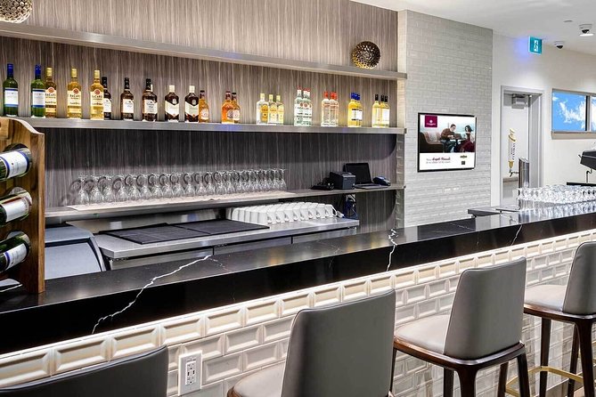 Toronto Pearson International Airport Plaza Premium Lounges - Return and Departure Details