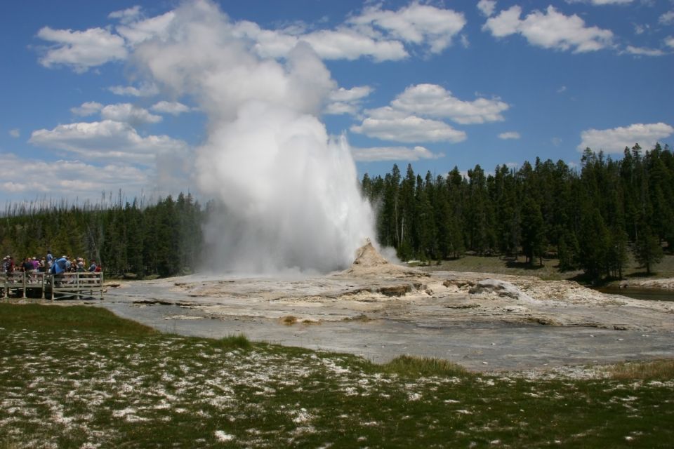 Yellowstone National Park: Old Faithful Self-Guided Tour - App and Features
