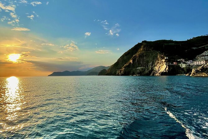2-Hour Boat Tour at Sunset in the Cinque Terre With Pesto Tasting and Focaccia - End Point and Additional Information