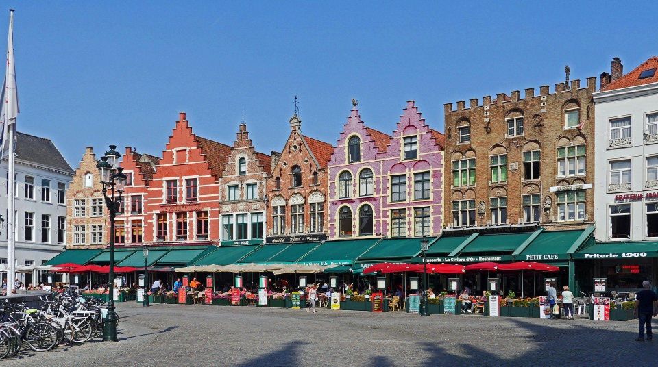 Bruges: Christmas Market Private Walking Tour - Unique Charm and Handcrafted Souvenirs