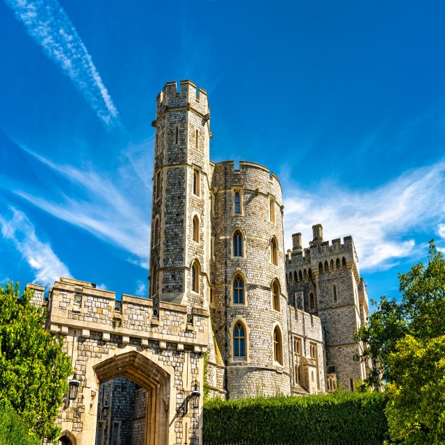 From London: Stonehenge, Bath and Windsor Private Car Tour - Common questions