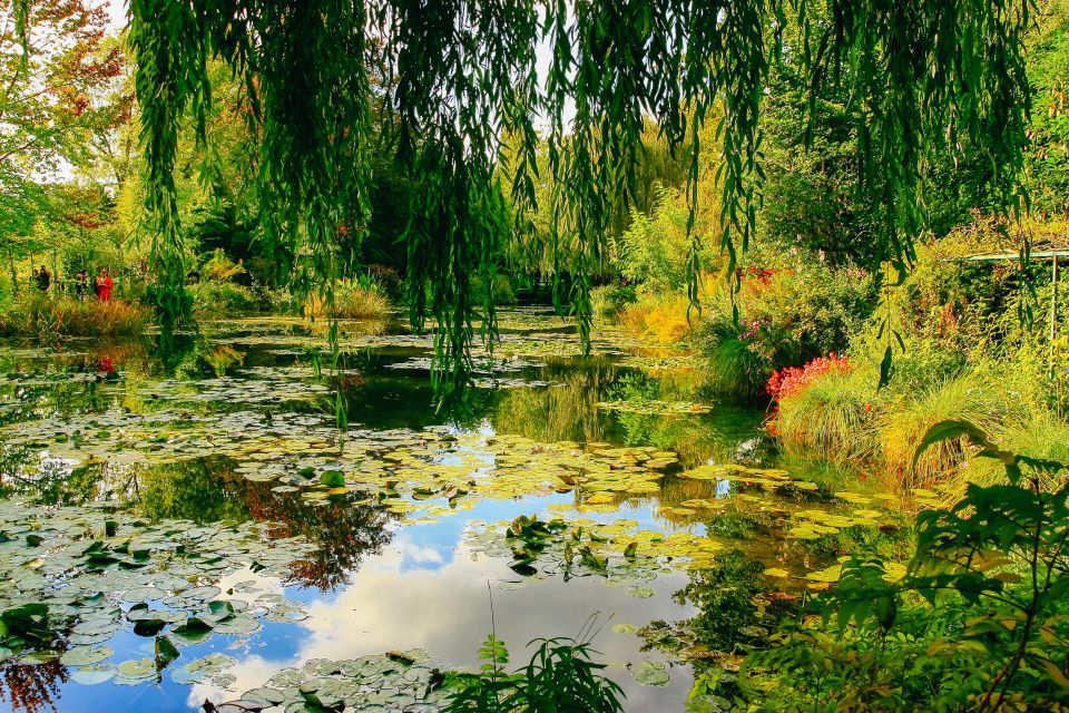From Paris: Giverny Day Trip With Audio Guide or Live Guide - Inclusions in the Tour