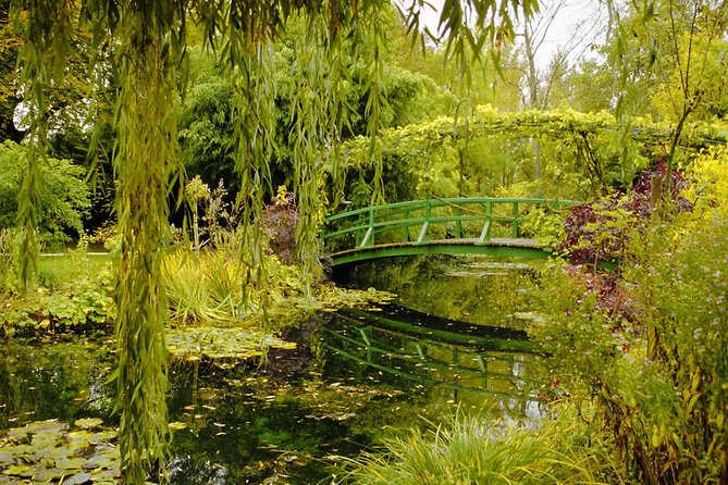 Giverny Half Day Guided Trip With Monets House & Gardens From Paris by Minivan - Value Assessment