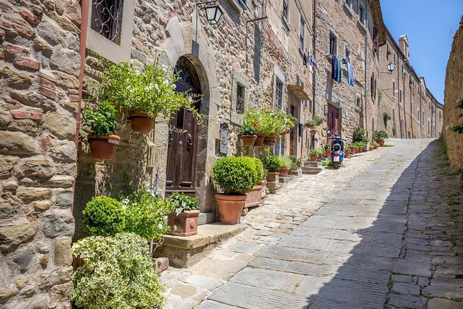 Heart of Umbria: Explore the Mystic Towns of Orvieto and Assisi - Common questions