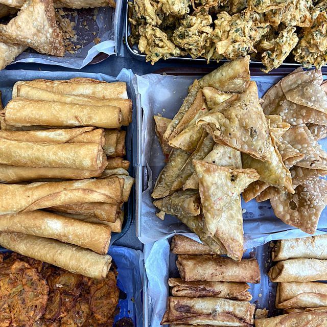 London: Exotic East End Food Tour at Sunday Markets - Inclusions