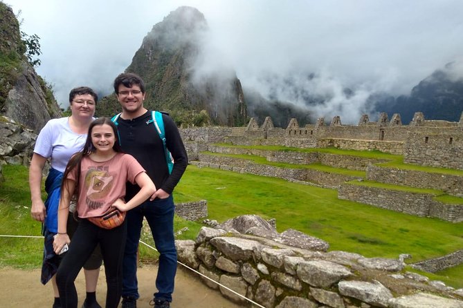 Machu Picchu Guided Tour From Aguas Calientes - Tour Guides and Service Quality