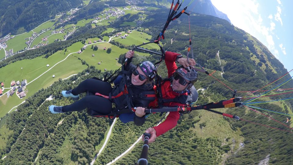 Mayrhofen: Paragliding Megaflight - What to Bring